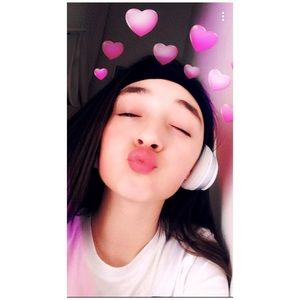 Meet your Posher, Olivia